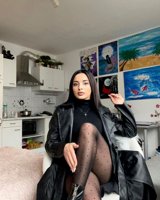 Топ анкет: Шлюхи Адлера в рейтинговом анализе интим-досуга